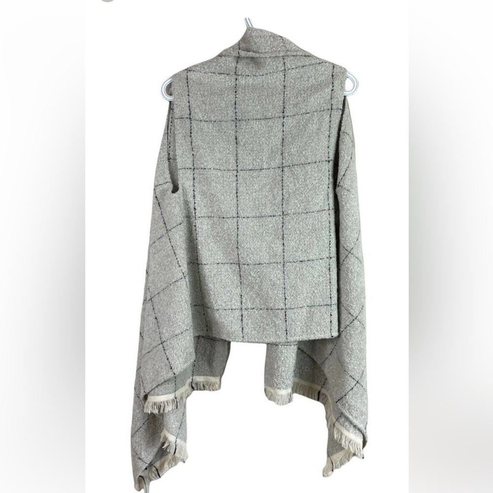 Express Sleeveless Cardigan Sweater Womens One Size Gray Shawl Acrylic Blend
